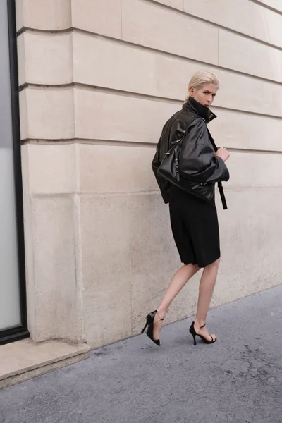 Look 3